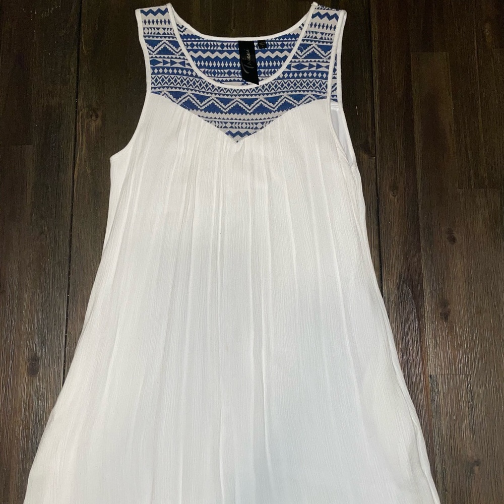 Trixxi white dress